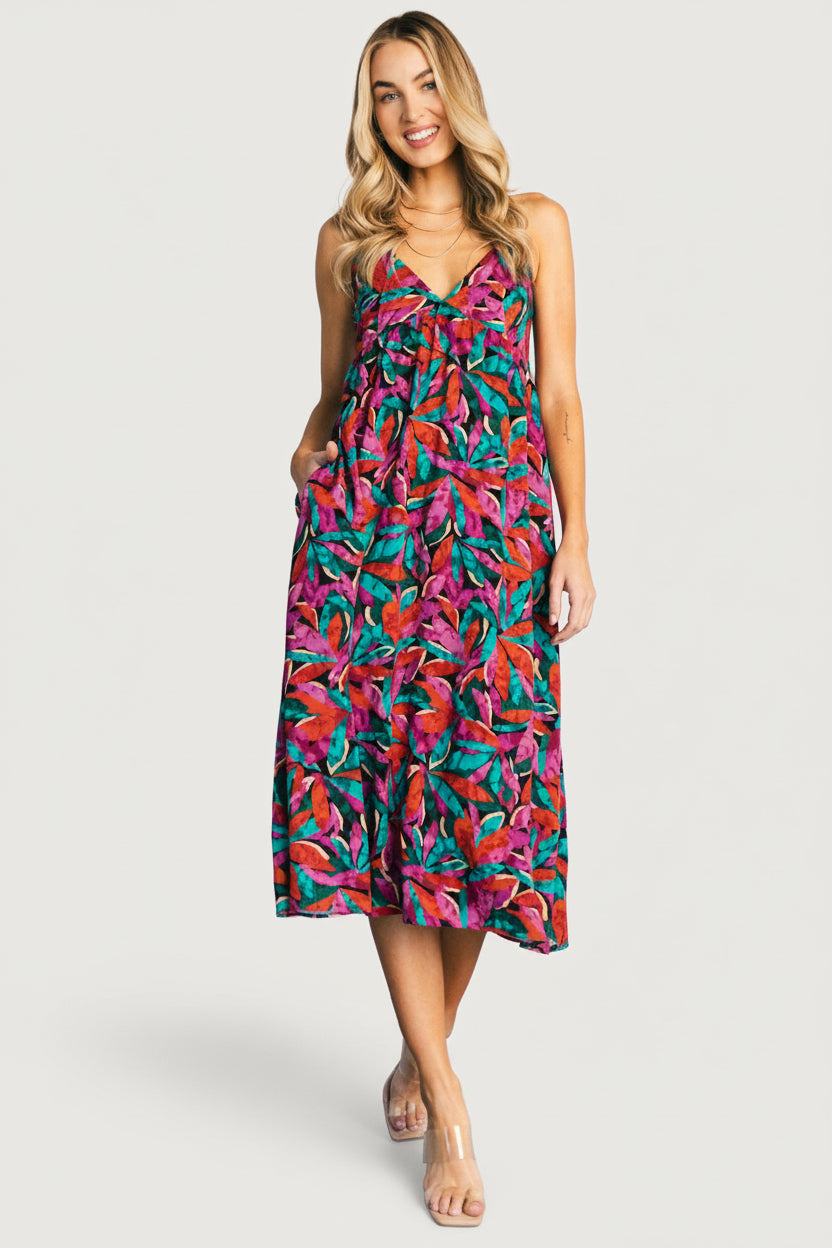 bold print midi dress Fifteen Twenty Kourtney Cross Front Midi Dress - Leopard