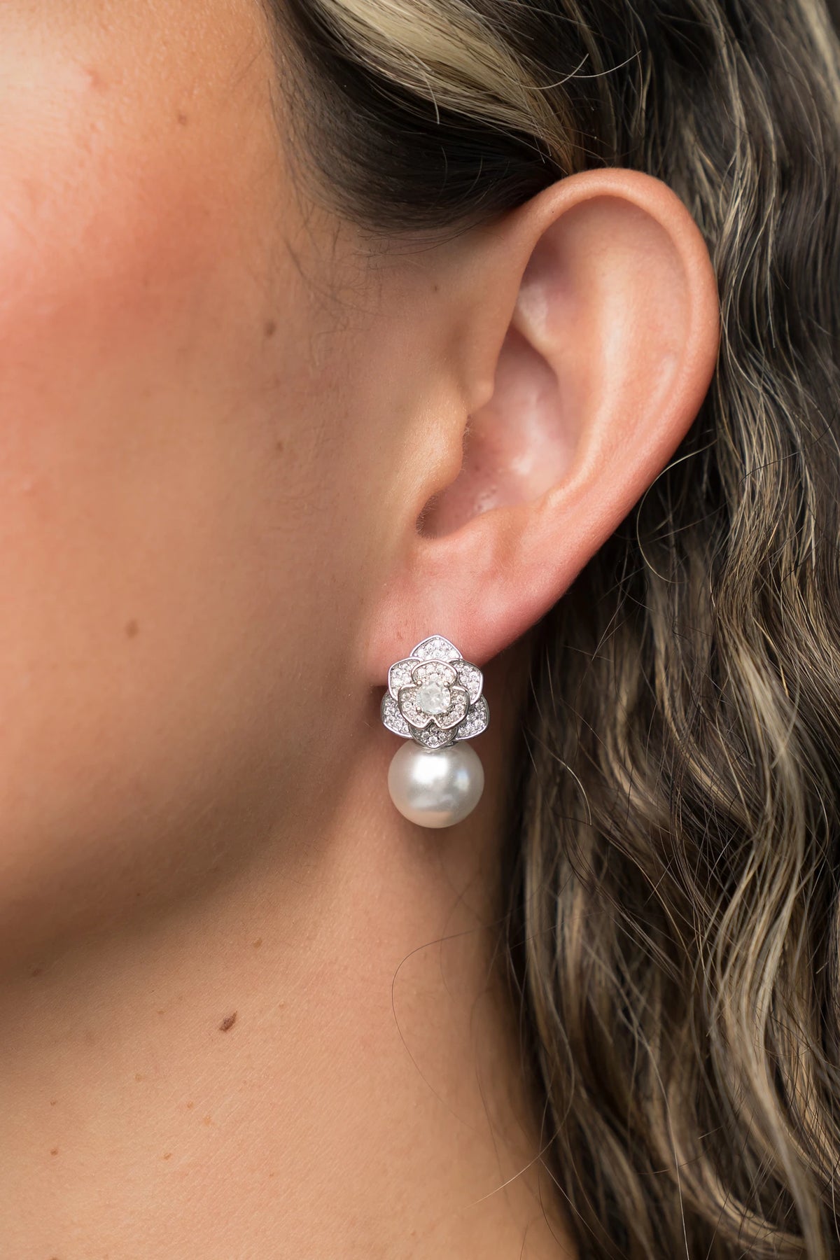 Helena Floral Pearl Drop Earrings | Silver