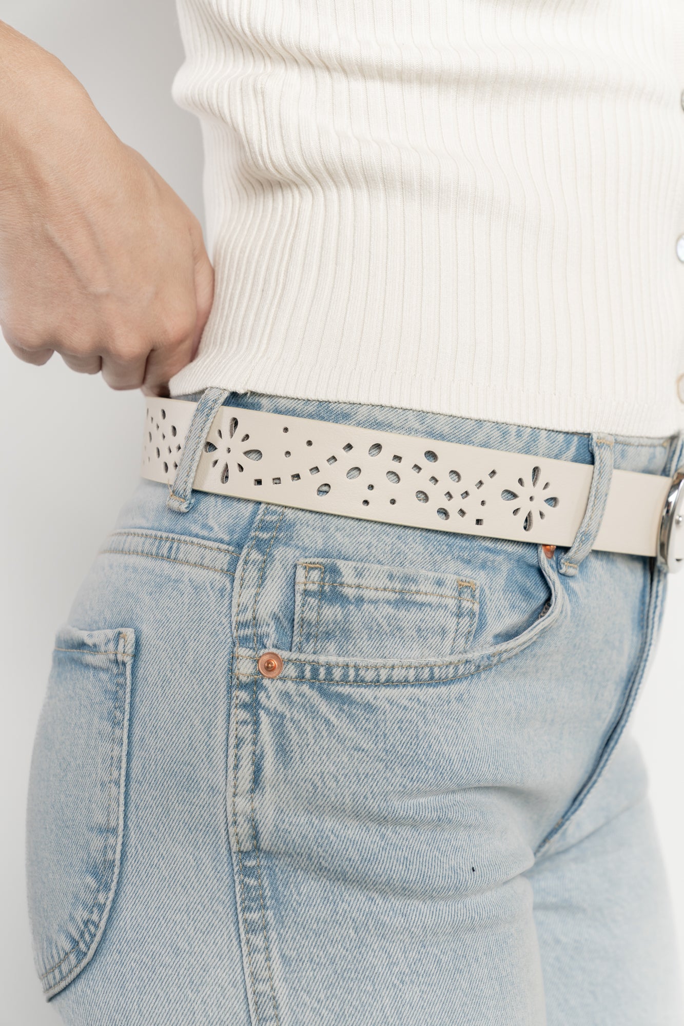 Harmony Floral Faux Leather Belt | Ivory