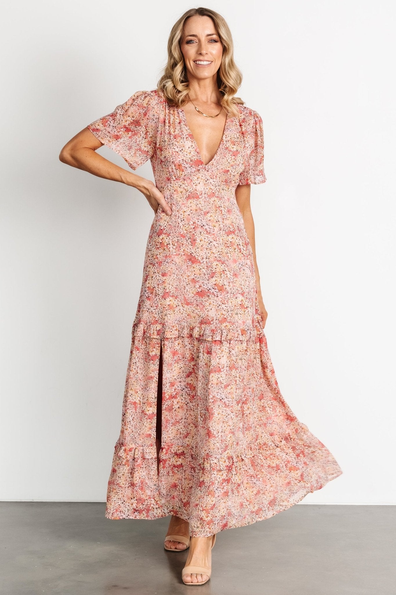 AUDREY 3+1 buy Gorgeous Blush Floral Short Sleeves Jumpsuit