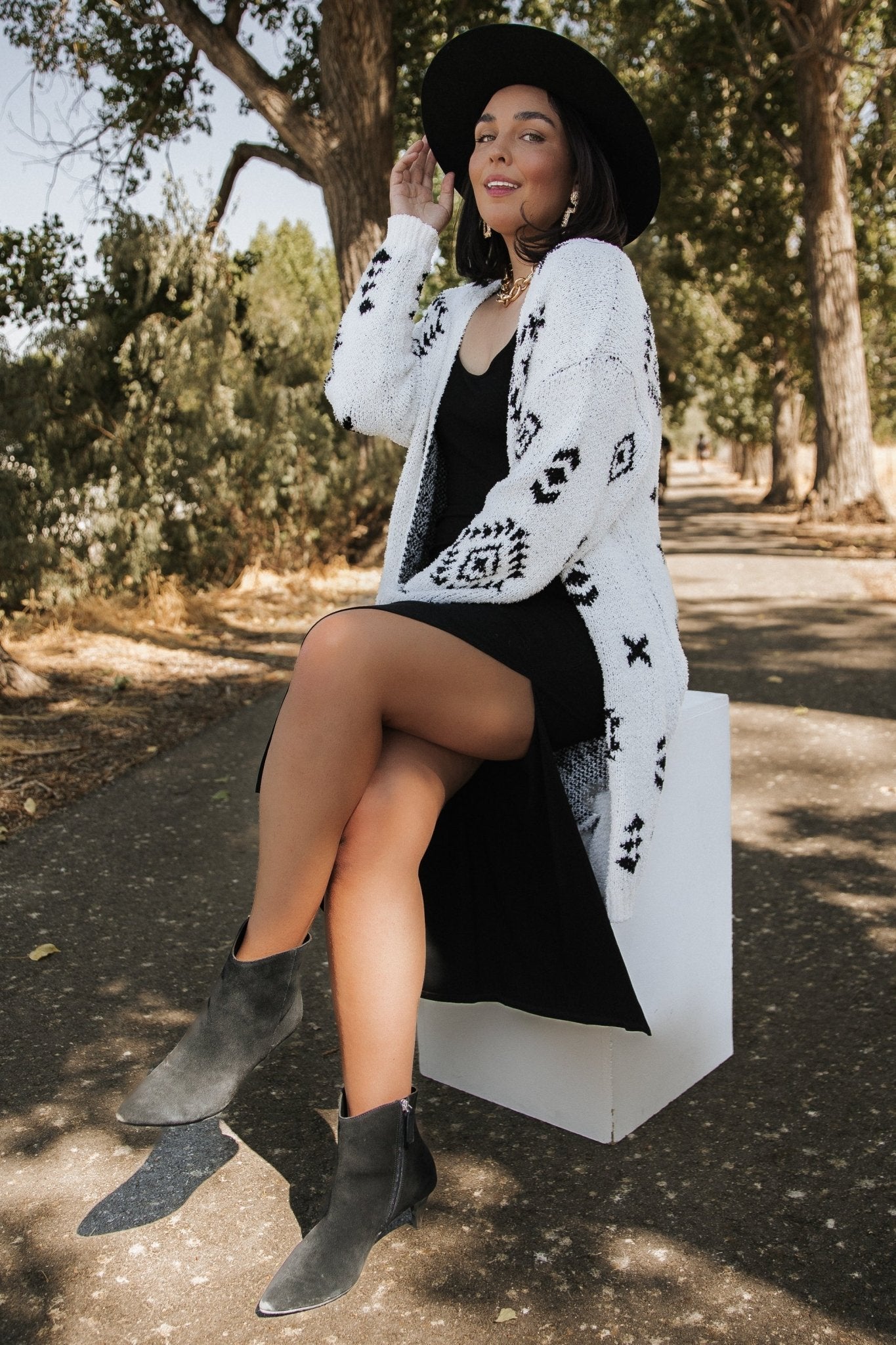 black dress white cardigan Shein & Sheer Set Pretty Bow Sweater Midi Dress and Cardigan Set in Black/White size 1X by Fashion Nova Black Dress With Beige Cardigan