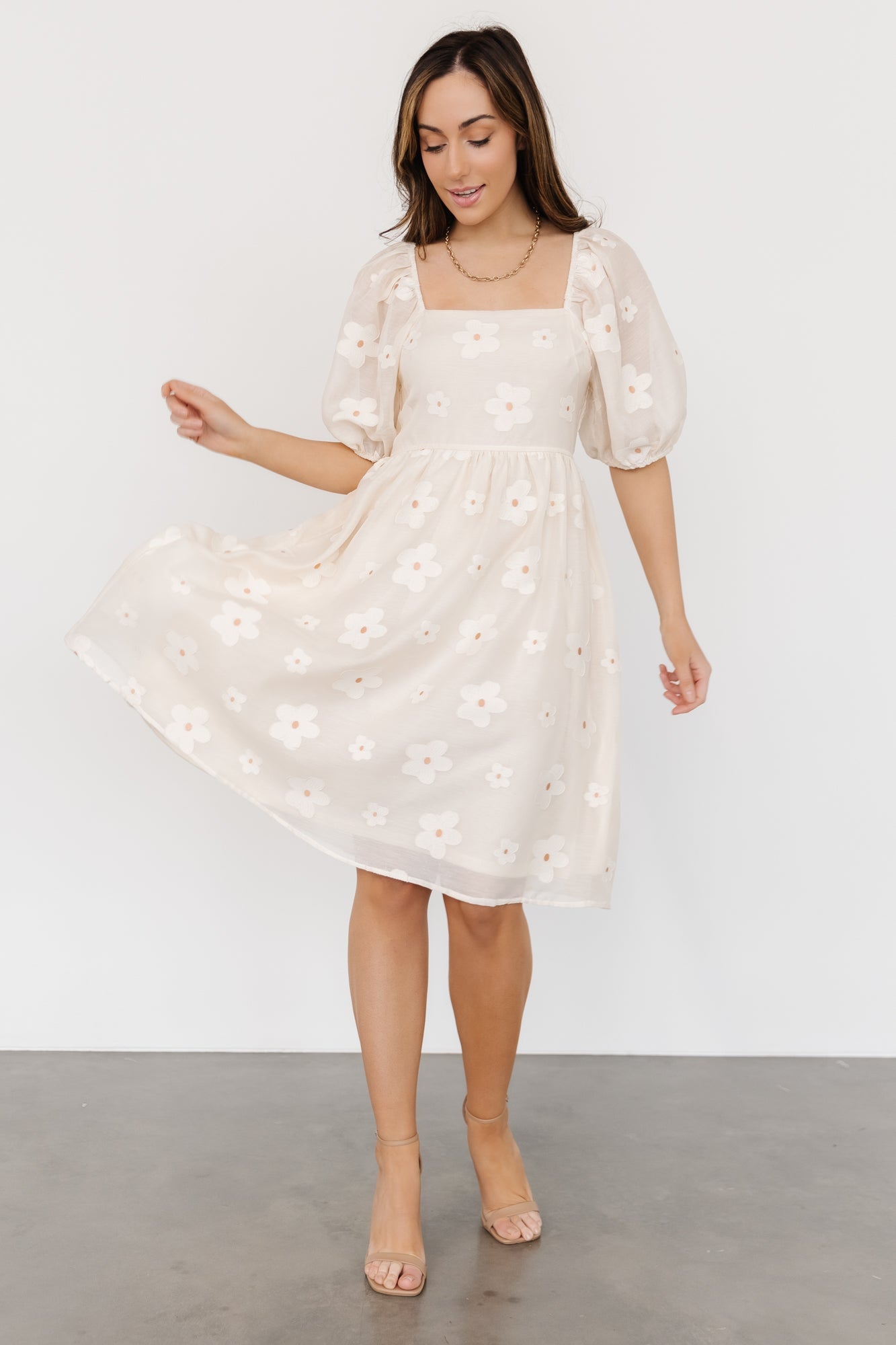 Vintage Beige Daisy Puff Sleeve Mini Dress - ChicBohoStyle – Chic Boho Style