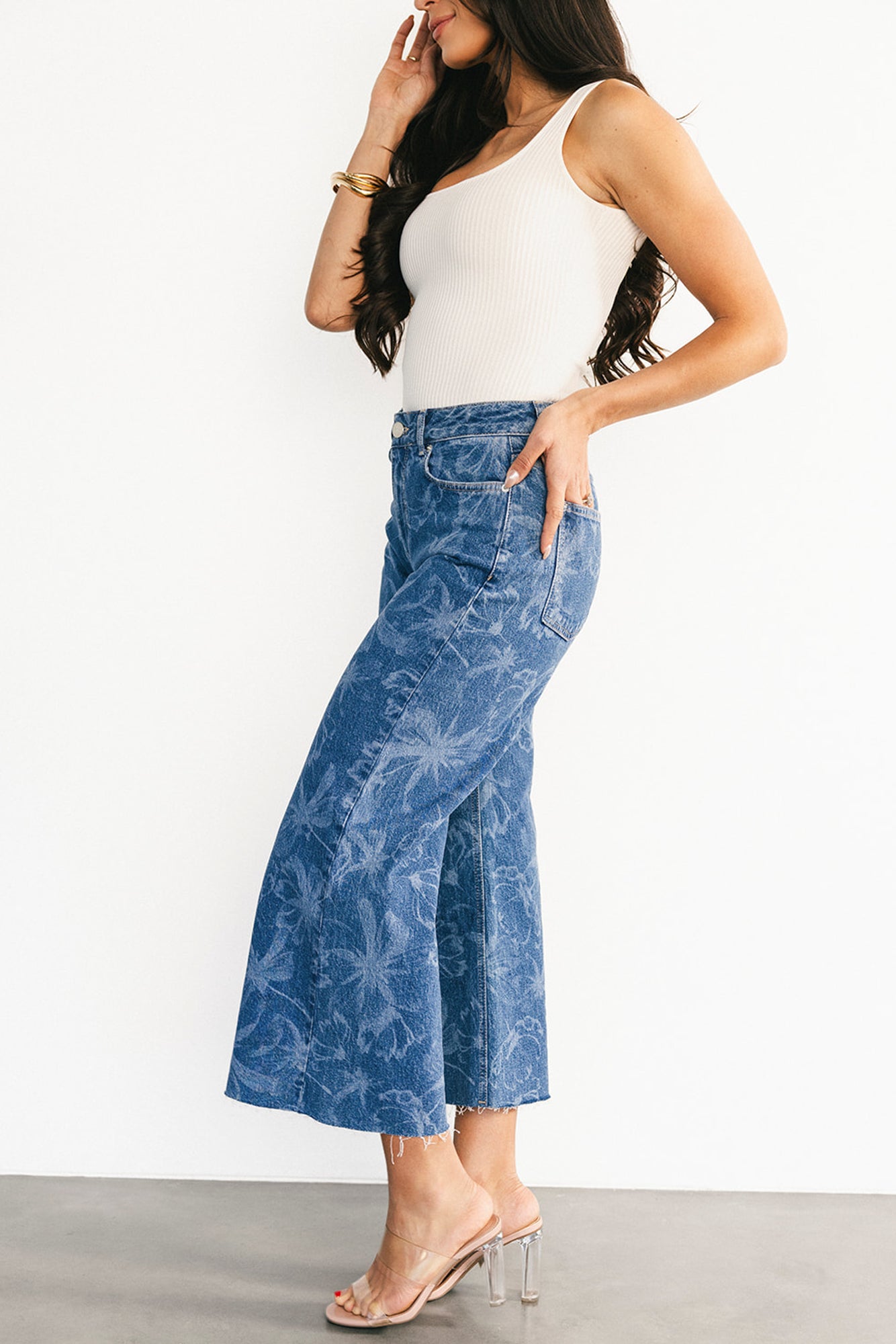 Cádiz Mid Rise Relaxed Jeans | Medium Floral Wash