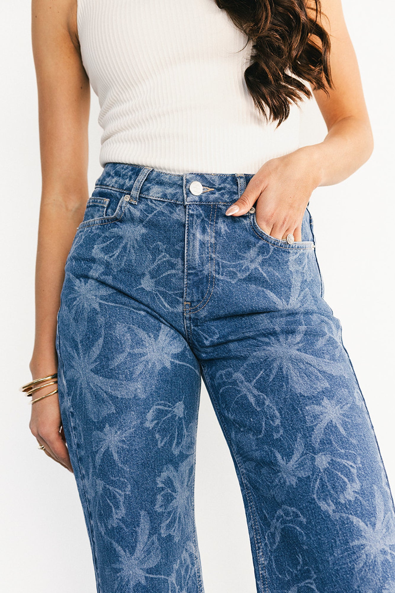 Cádiz Mid Rise Relaxed Jeans | Medium Floral Wash
