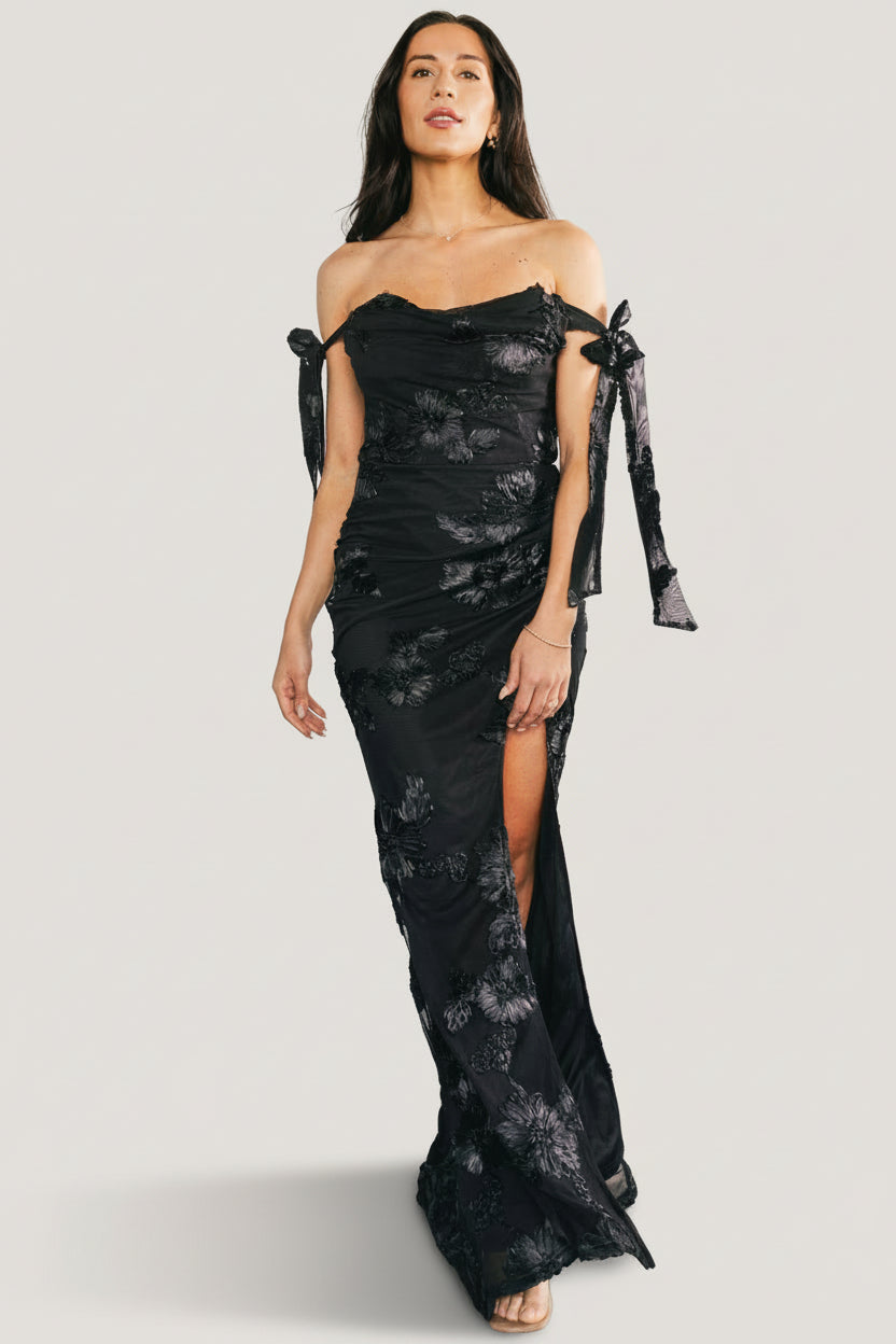 Kinsley Off Shoulder Maxi Dress | Black Floral