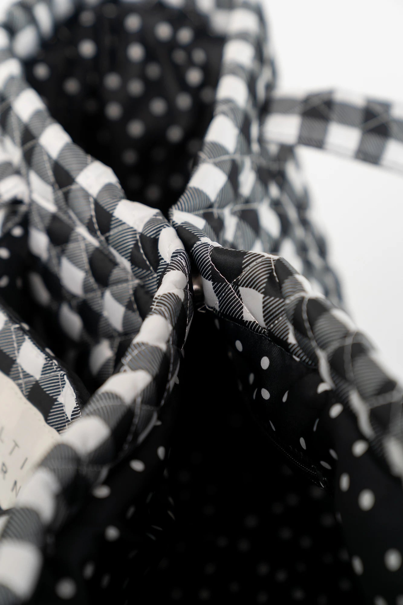 Sedona Gingham Tote Bag | Black