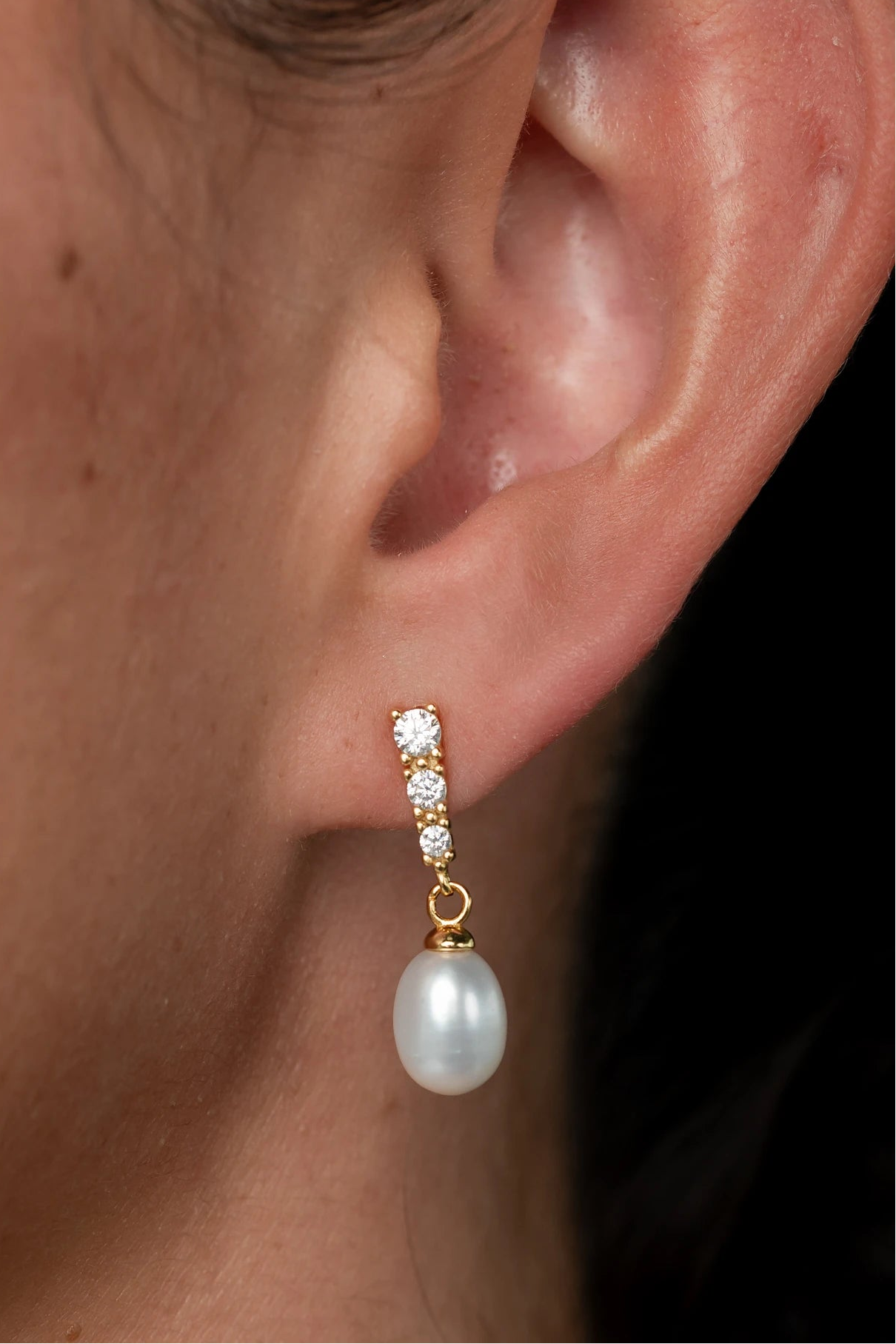 Romona Freshwater Pearl Earrings | Gold