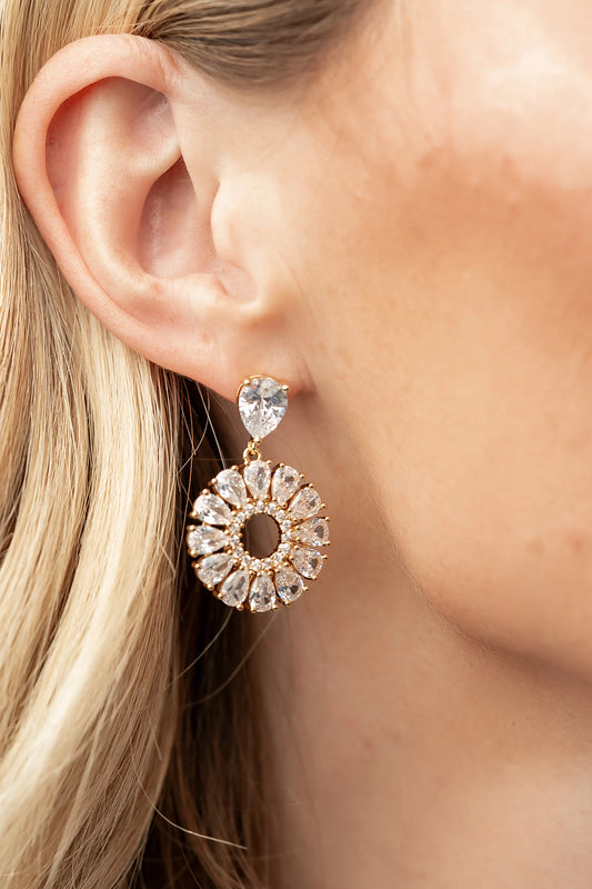 Lisandra Cluster Drop Earrings | Gold