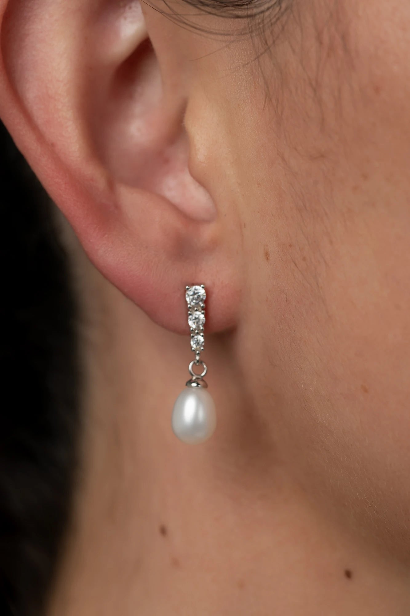 Romona Freshwater Pearl Earrings | Silver