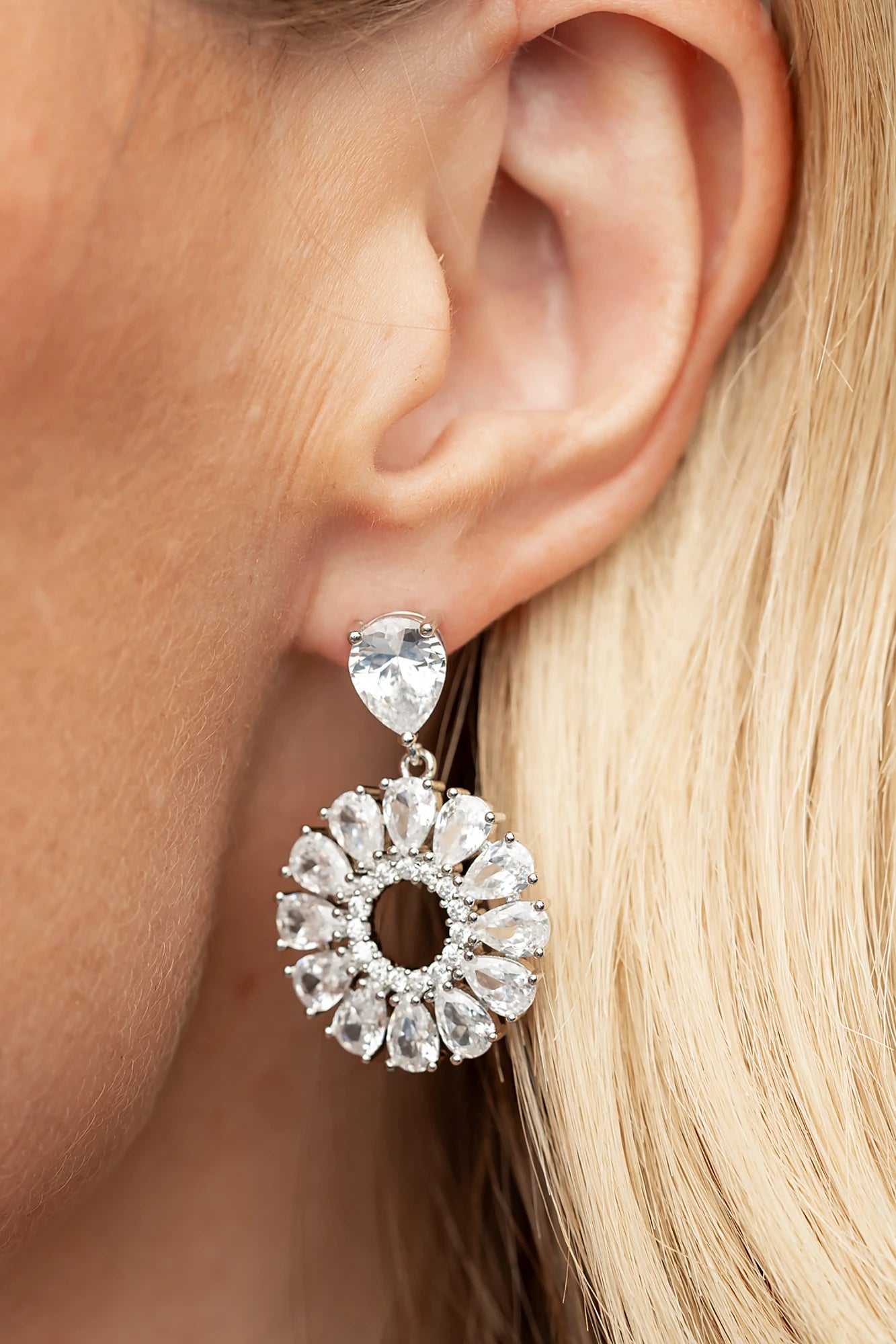 Lisandra Cluster Drop Earrings | Silver
