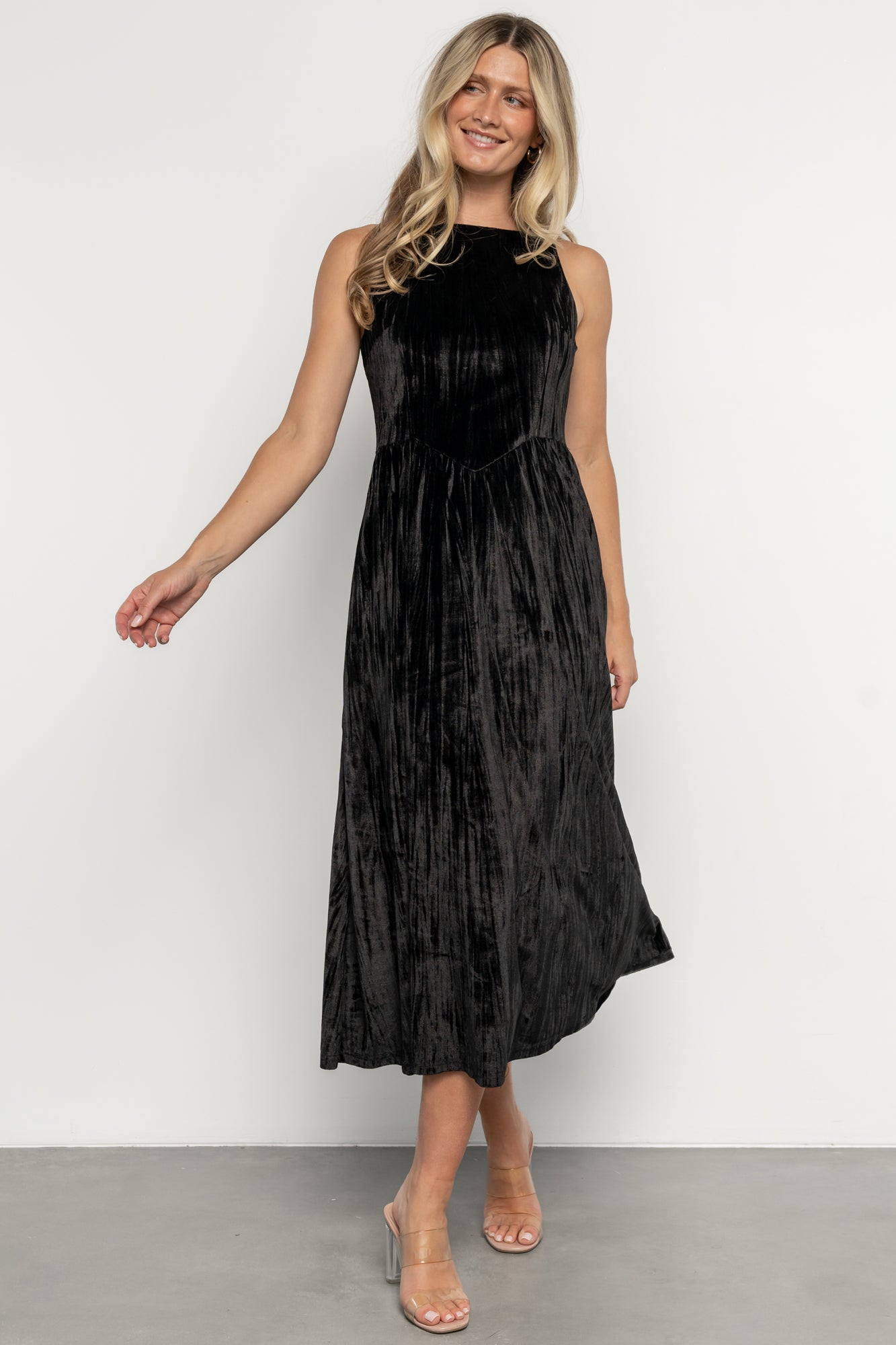 Octavia Velvet Midi Dress | Black