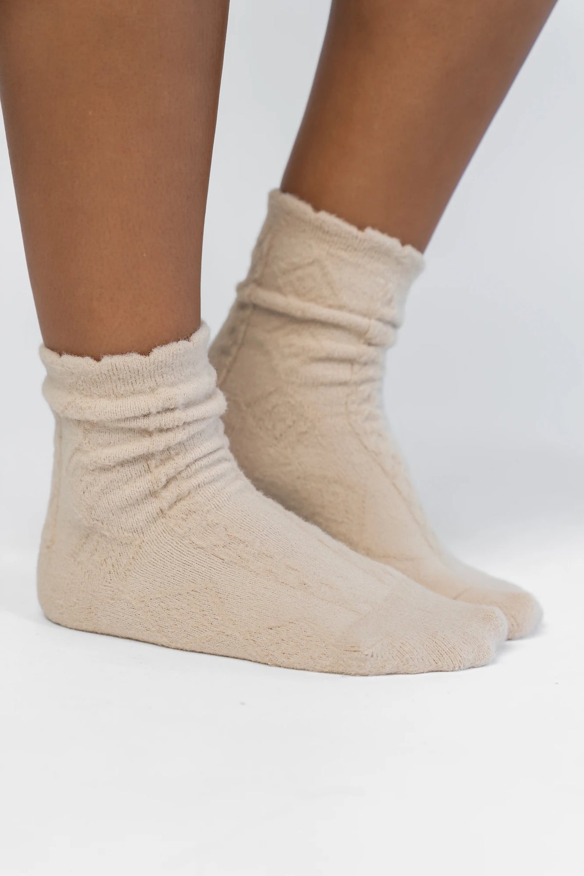Sterling Cozy Cable Knit Socks | Oatmeal