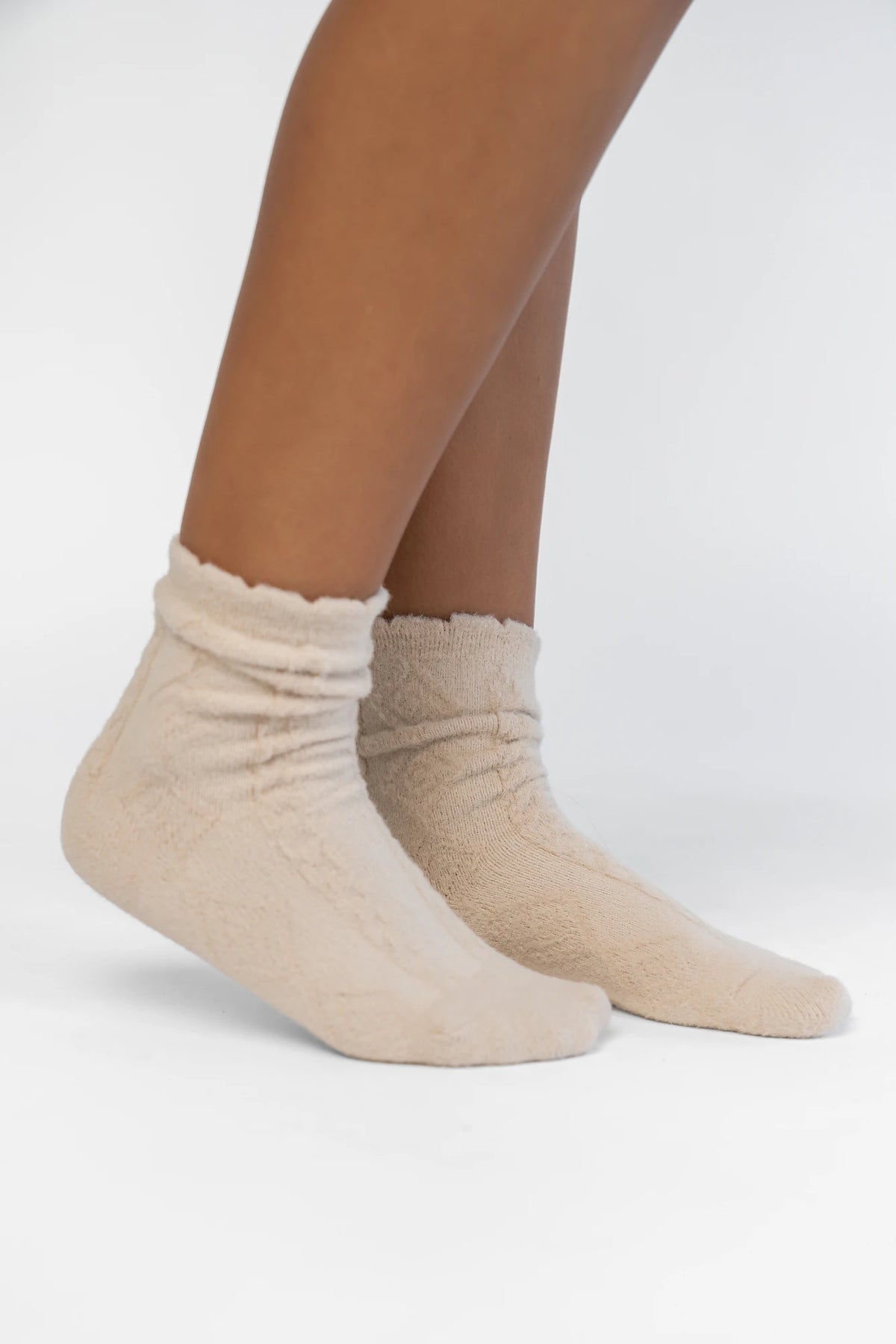 Sterling Cozy Cable Knit Socks | Oatmeal