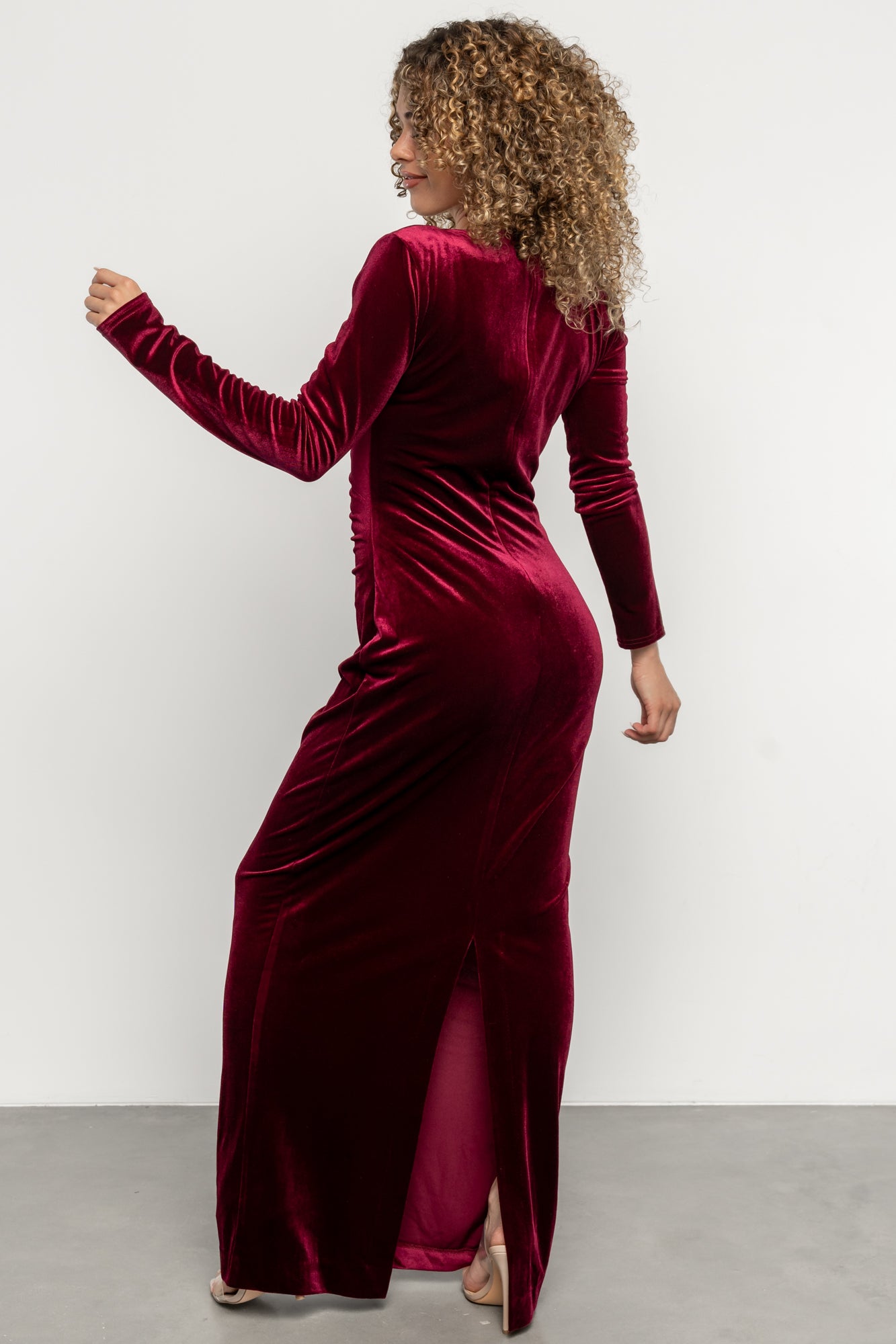 Kourtney Velvet Maxi Dress | Wine