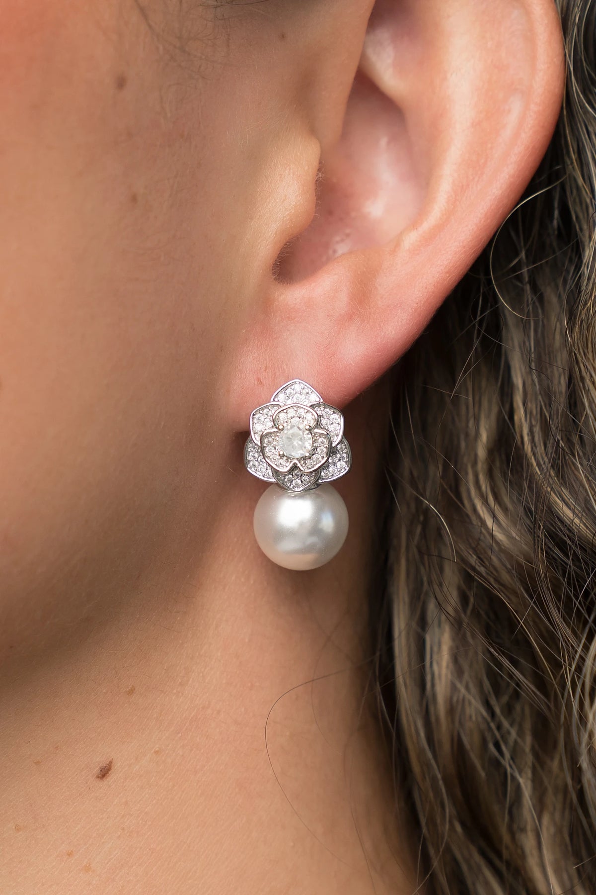 Helena Floral Pearl Drop Earrings | Silver