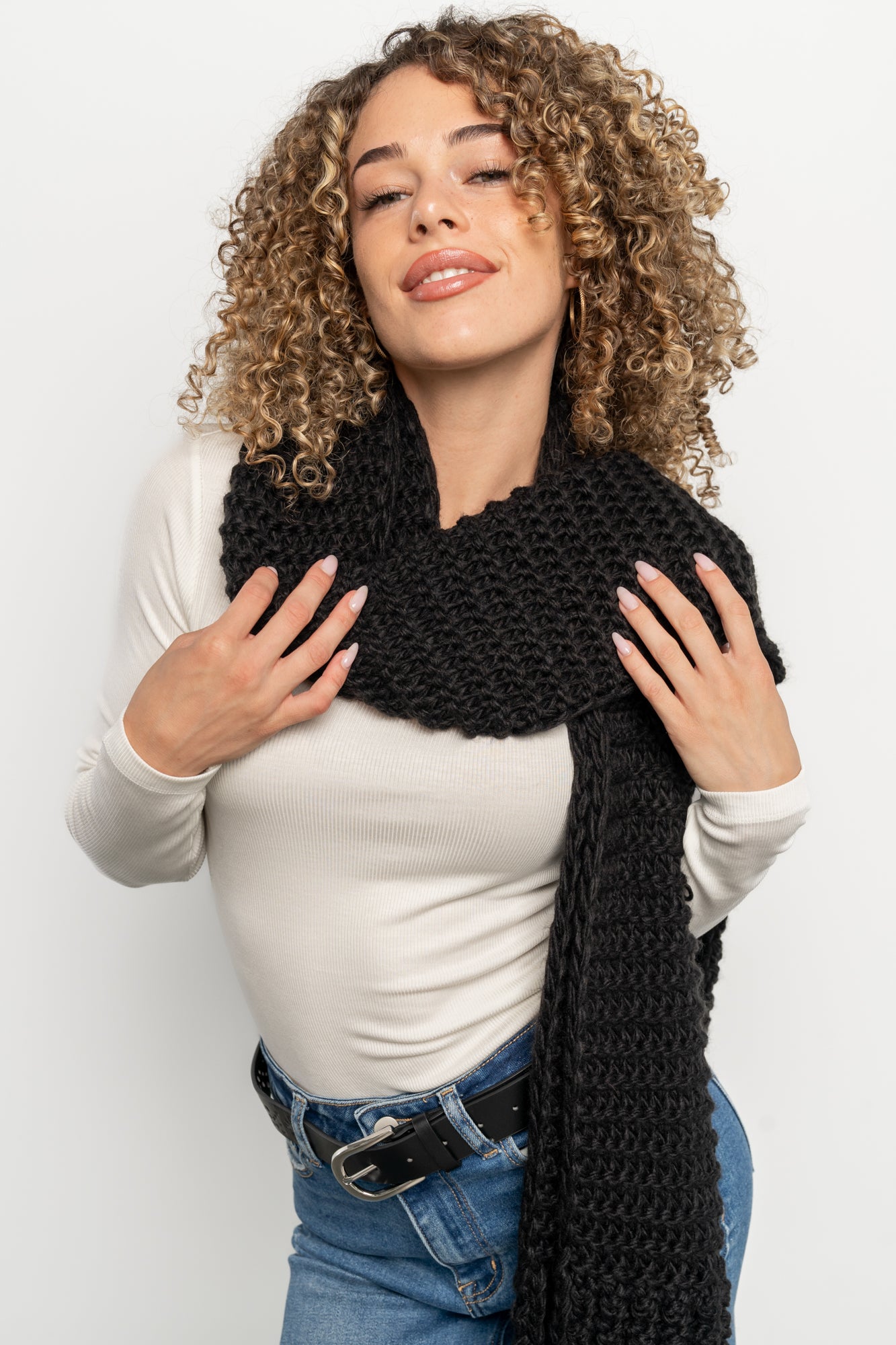 Sarah Chunky Knit Scarf | Black