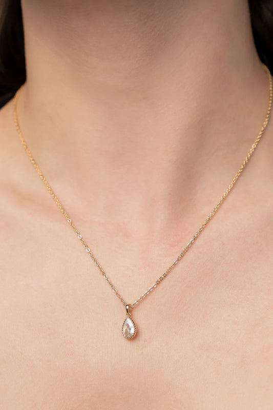 Christy Teardrop Pendant Necklace | Gold