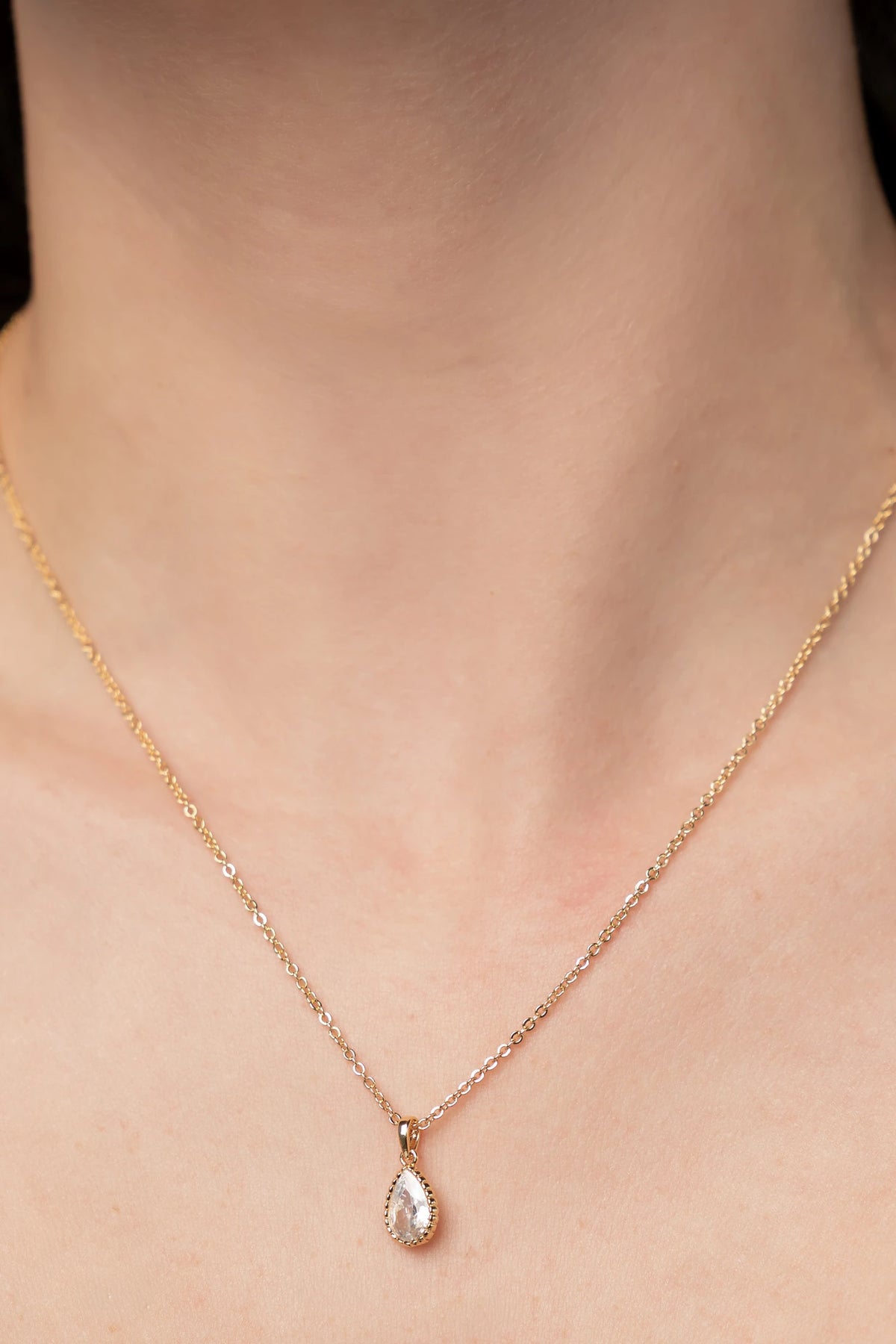 Christy Teardrop Pendant Necklace | Gold