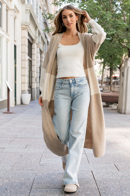 Riley Mid Rise Relaxed Fit Jeans | Light Wash