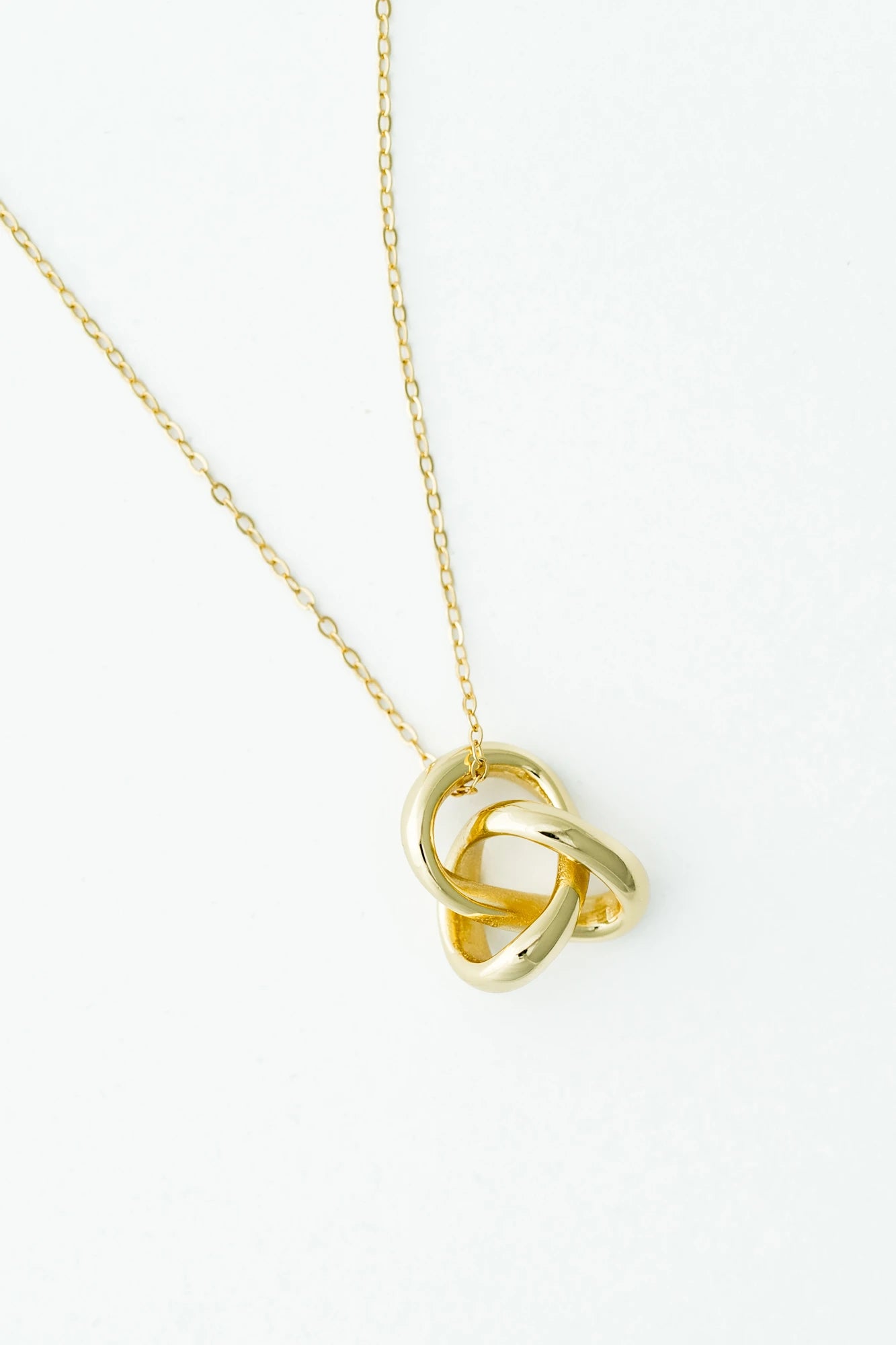 Infinity Knot Pendant Necklace | Gold