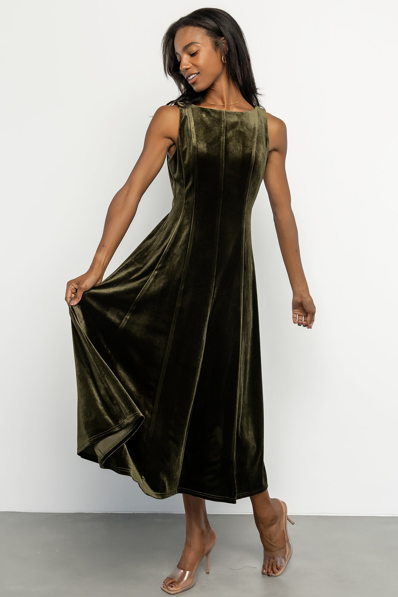Annika Velvet Midi Dress | Olive