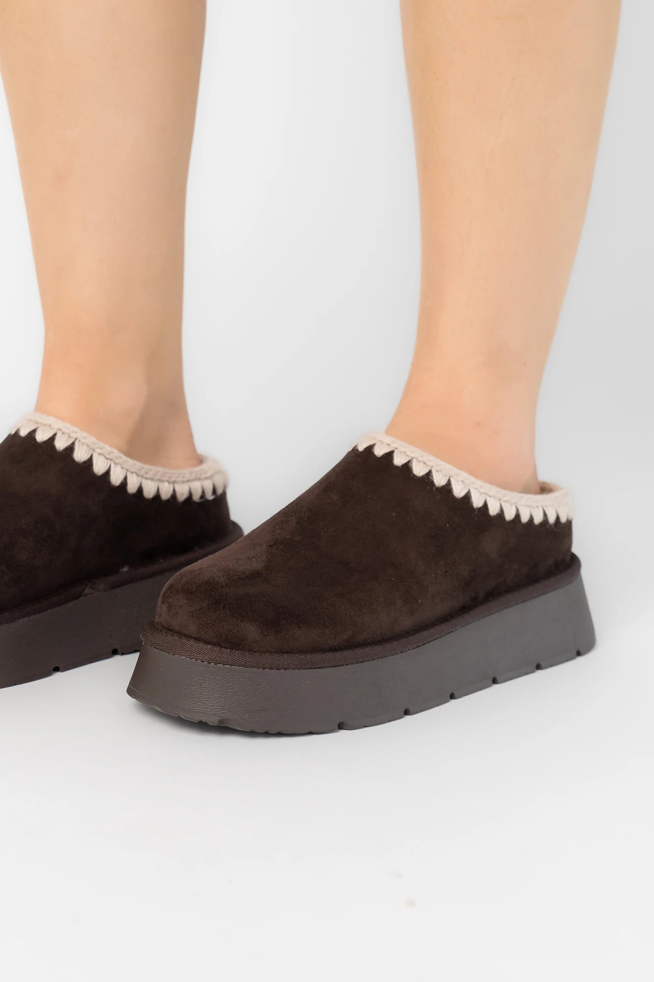 Pamela Platform Cozy Mule Slippers | Chocolate