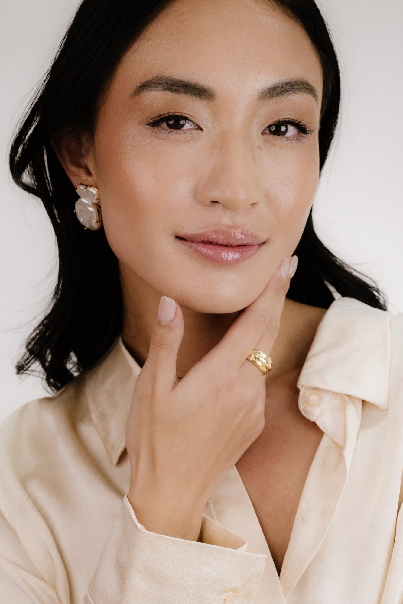 Edge of Water Double Pearl Earrings