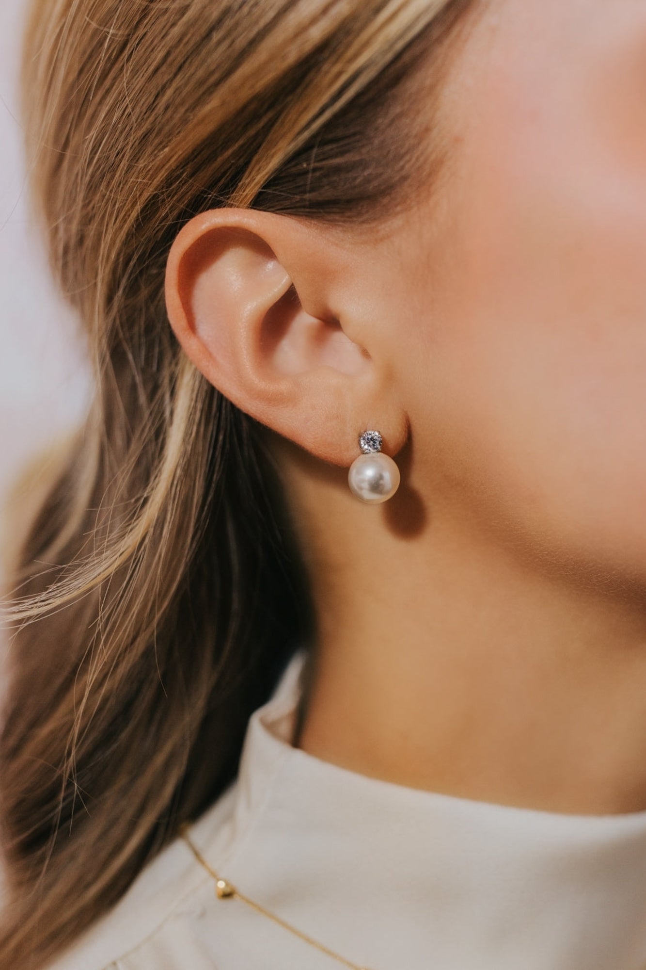 The Molly Pearl Studs in Silver