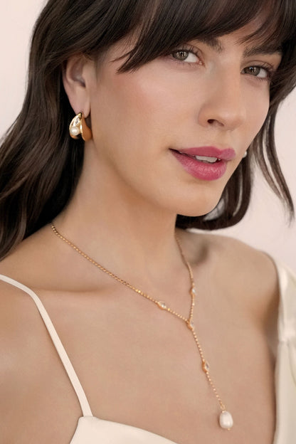 Dripping Crystal Lariat