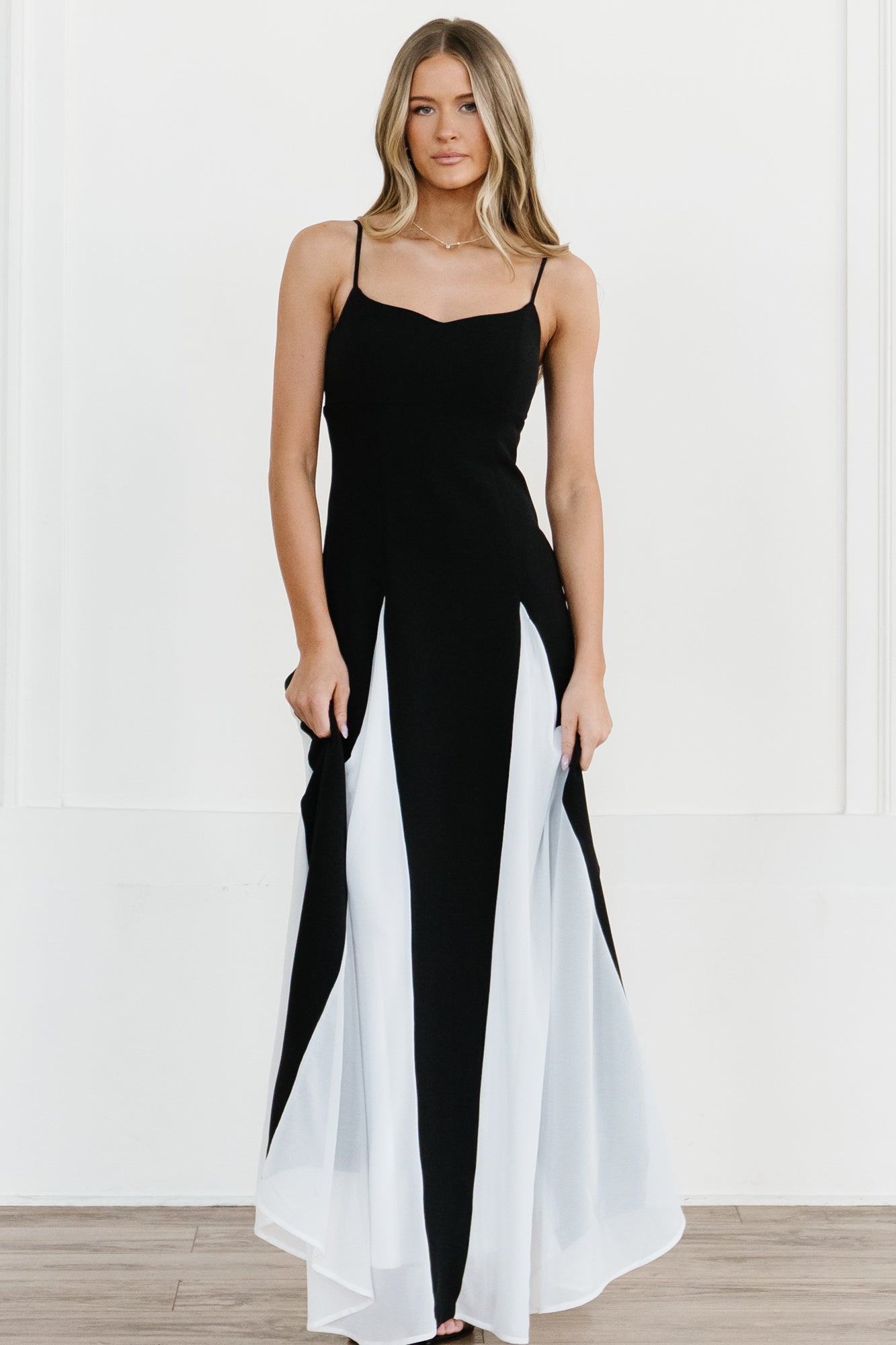 Adela Black & White Evening Maxi Dress Adela Black & White Evening Maxi Dress