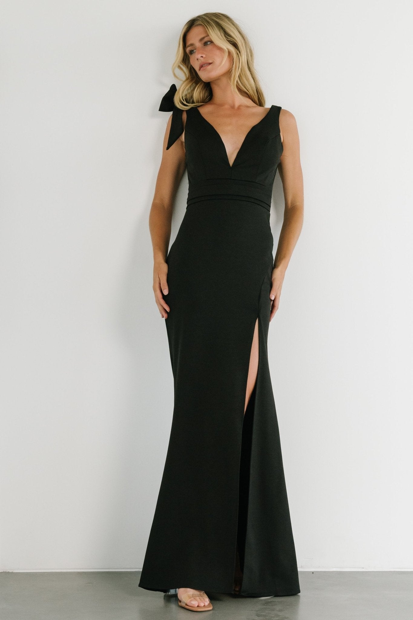 Angelique Fitted Gown | Black - Baltic Born