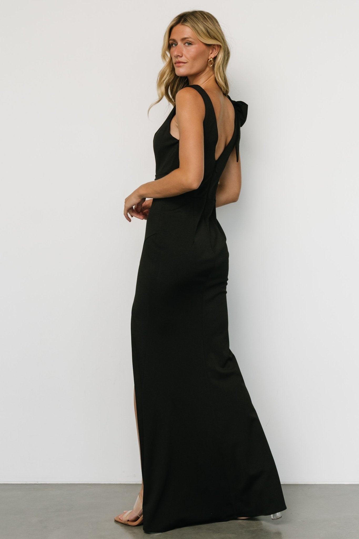 Angelique Fitted Gown | Black - Baltic Born