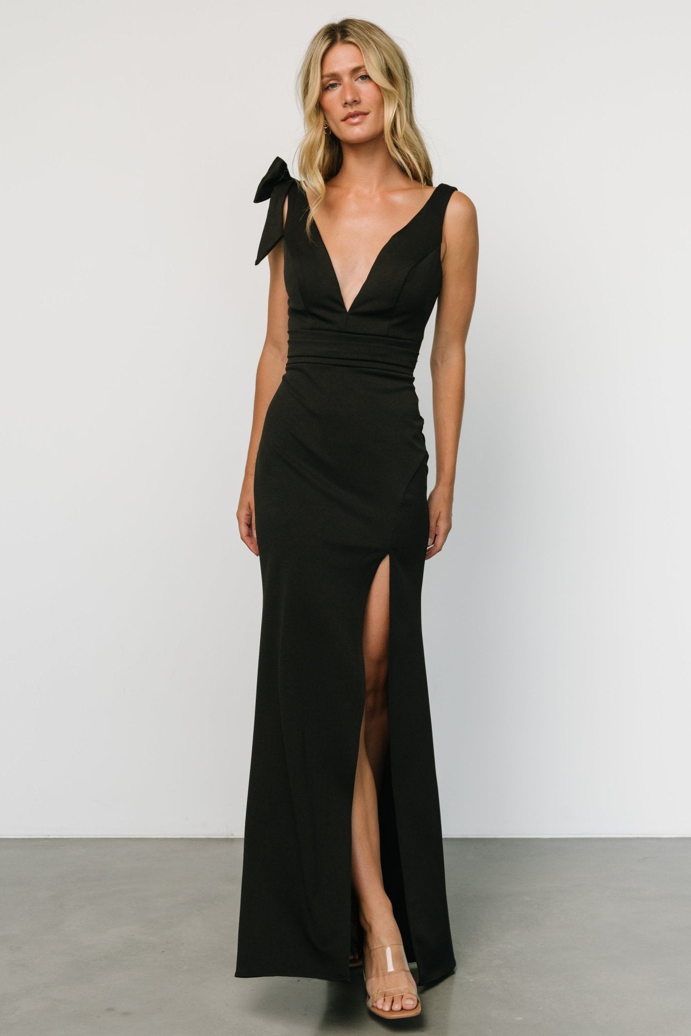 Angelique Fitted Gown | Black - Baltic Born