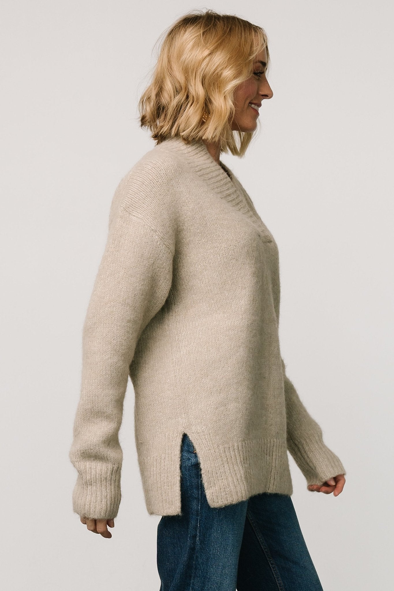 Calgary Oversized Sweater | Oatmeal - Baltic Born