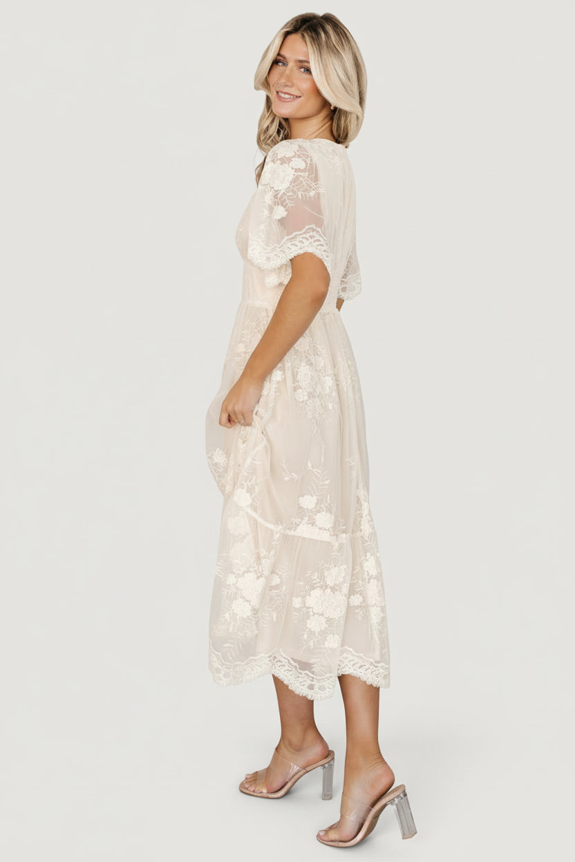 Clarisa Lace Midi Dress | Vintage Cream