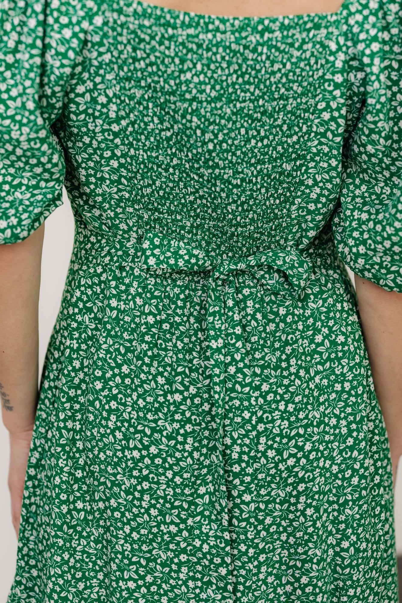 green dress with 20 buttons Rihoas French-Style Ditsy Floral Midi Dress main image 1