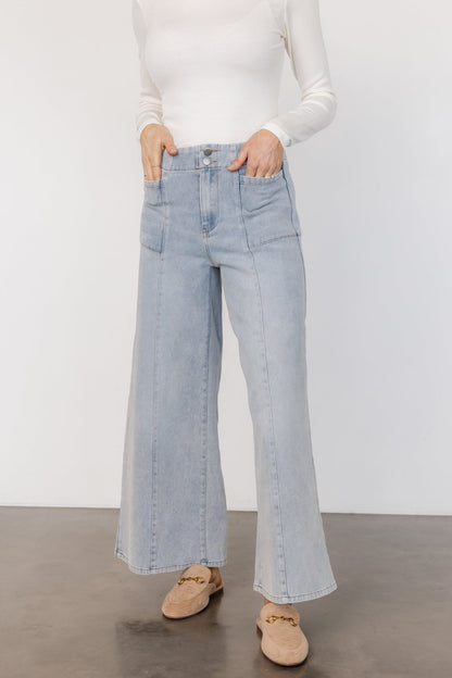 Emmi Mid Rise Wide Leg Jeans | Light Wash - Baltic Born