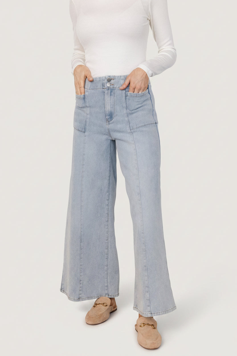 Emmi Mid Rise Wide Leg Jeans | Light Wash