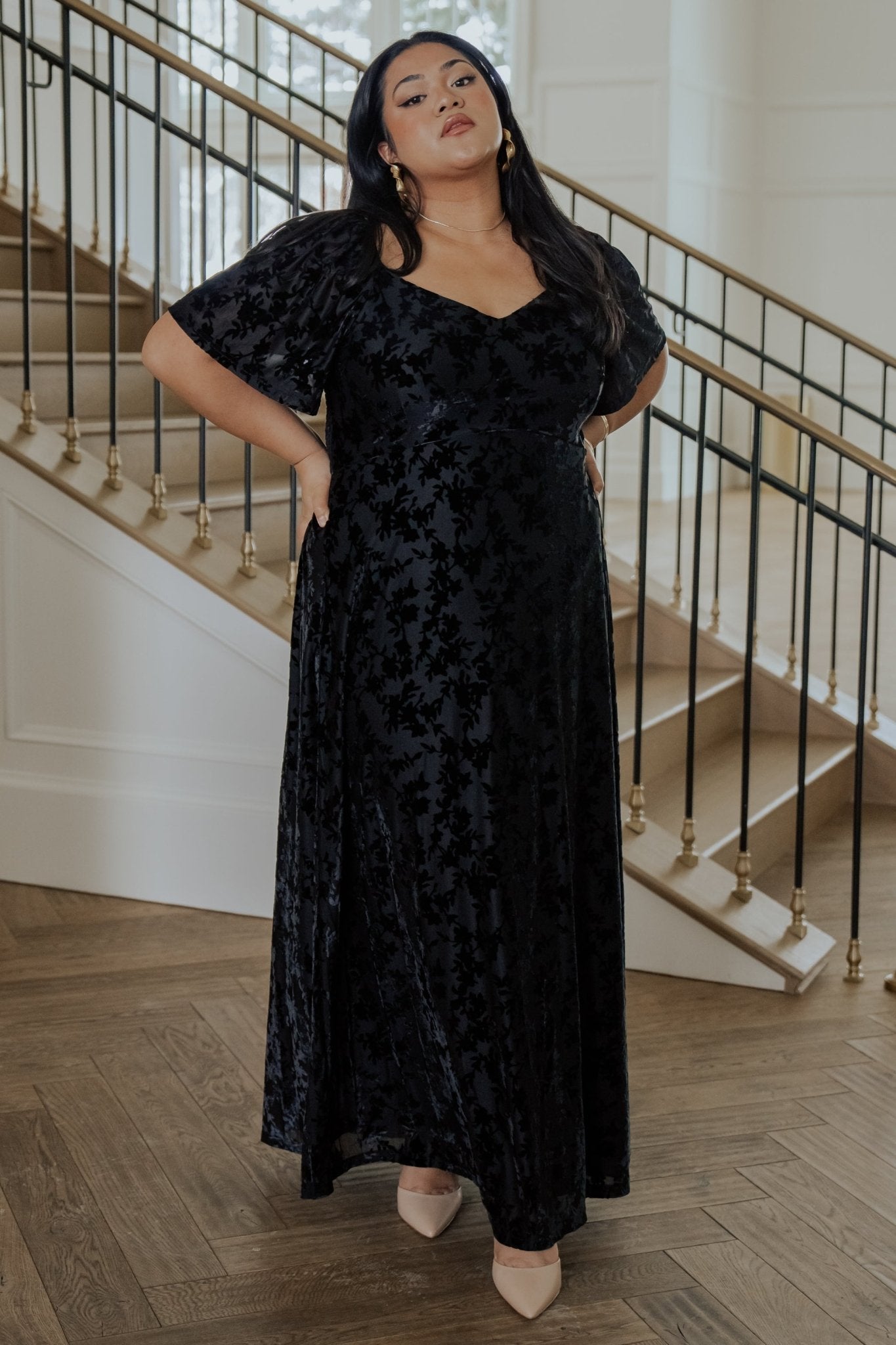 Baltic Born Womens Everley Velvet Maxi Dress | Black