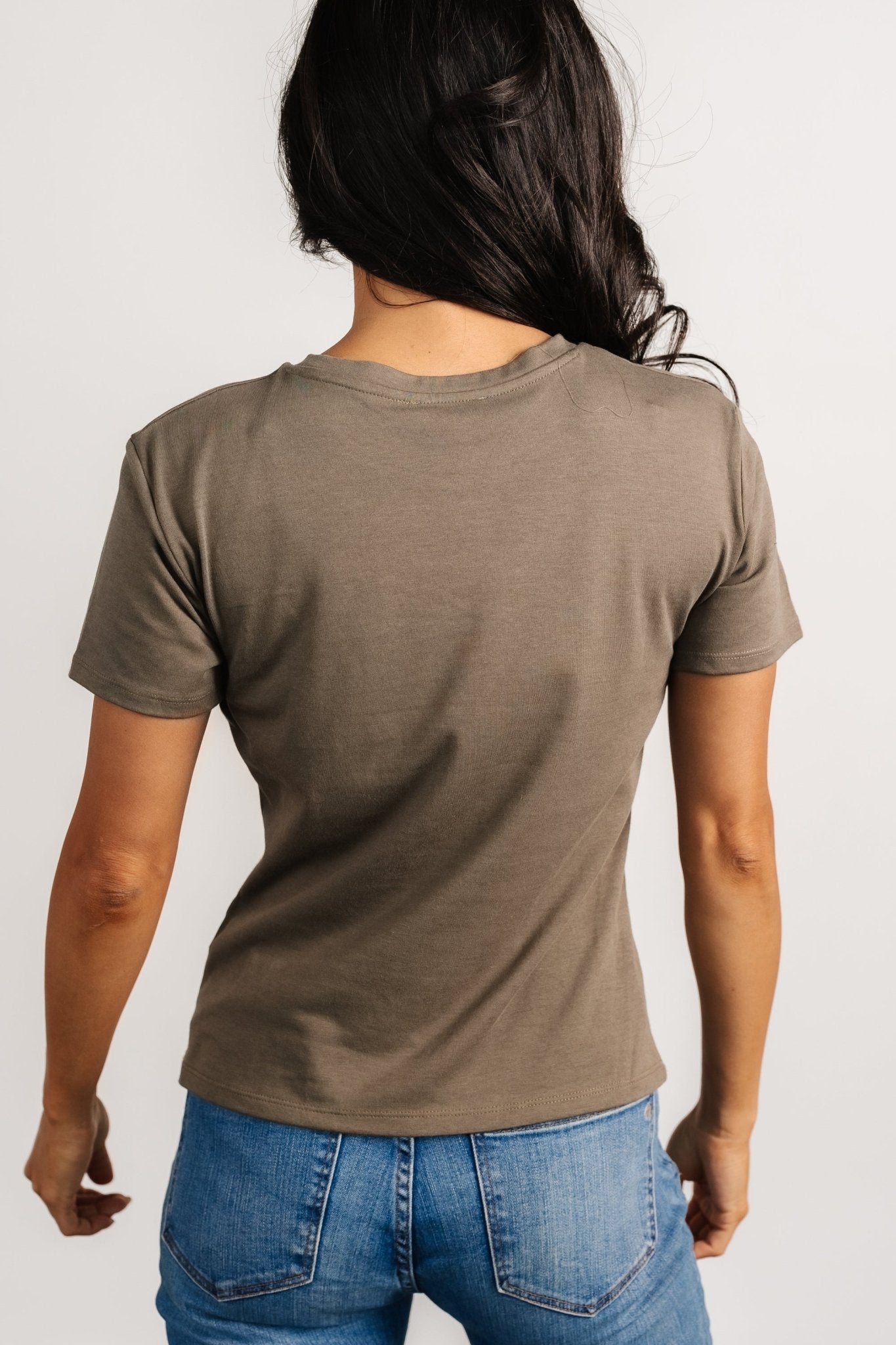 Finn Essential Tee | Olive - Baltic Born