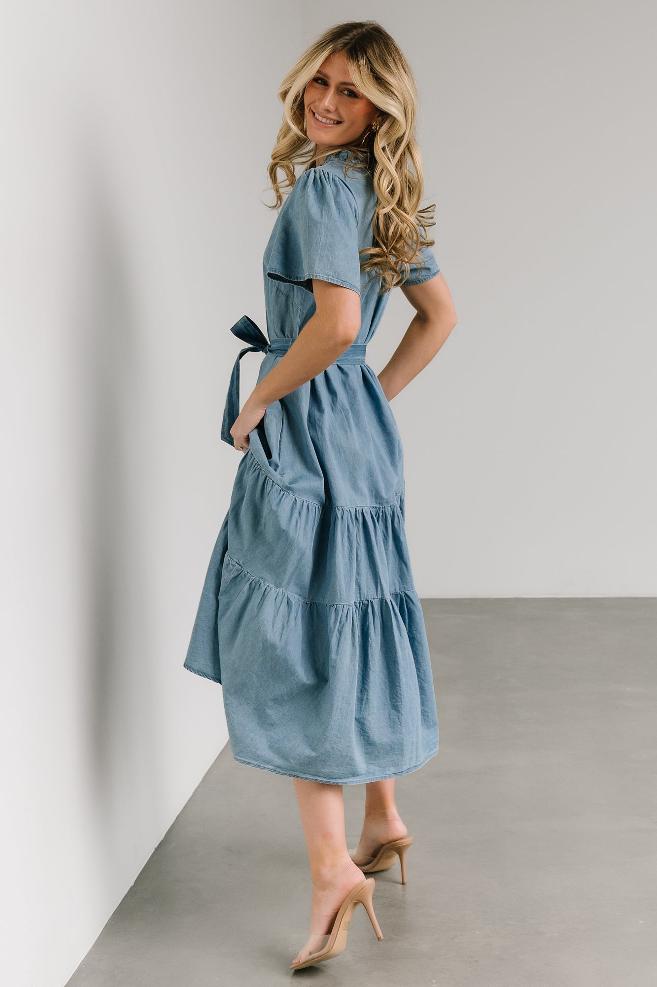Sleeveless Old Navy Women's Denim Dresses Old Navy Blue Denim Dresses For Women For Sale Sleeveless Old Navy Women's Denim Dresses Old Navy Blue Denim Dresses For Women For Sale