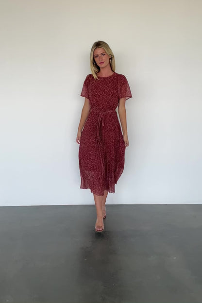 Prim Pleated Dress | Dark Rust