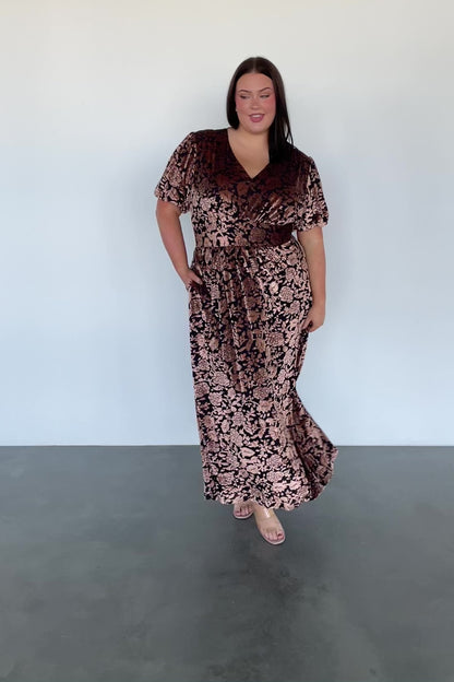 Leslie Velvet Maxi Dress | Black + Bronze