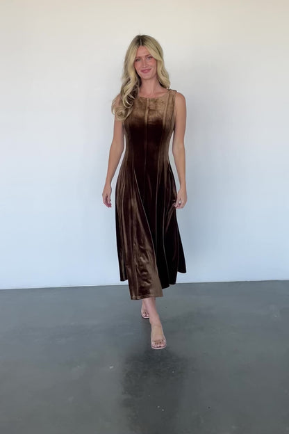 Annika Velvet Midi Dress | Bronze