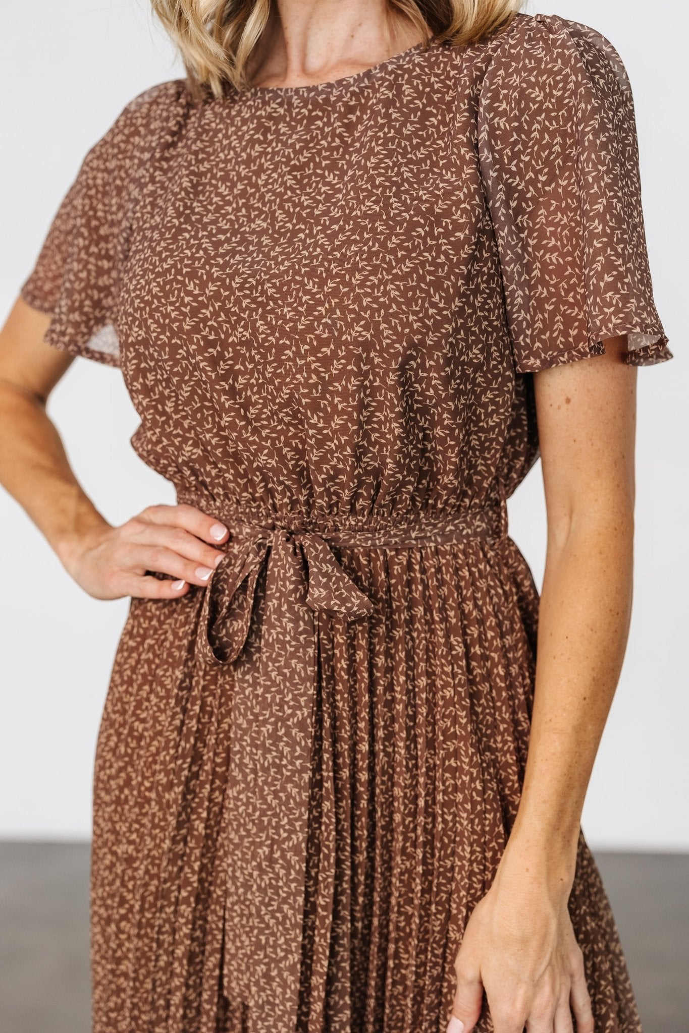 Prim Pleated Dress | Dusty Brown Print - Baltic Born