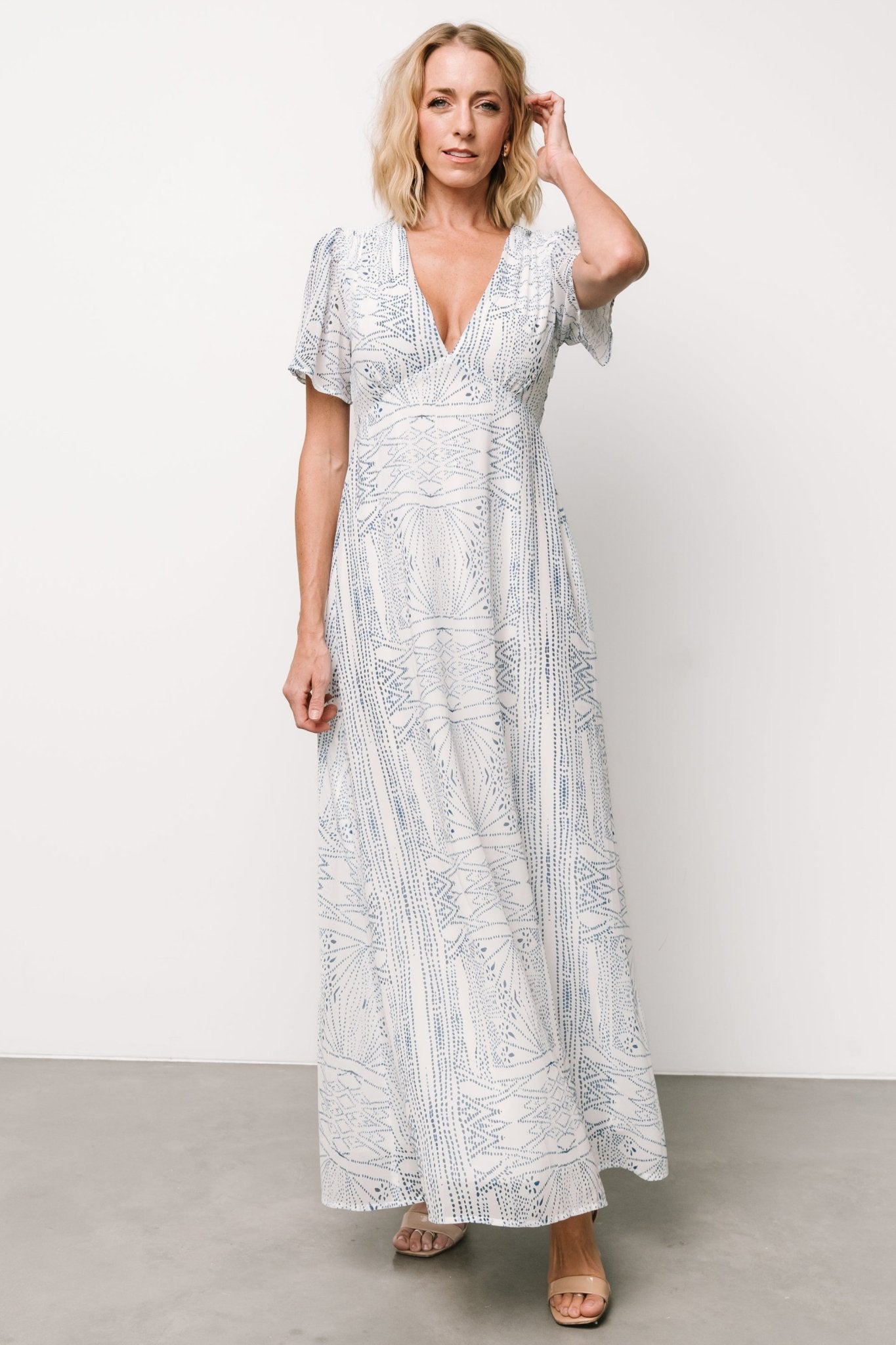 Skyla Deep V Maxi Dress | Blue Print - Baltic Born