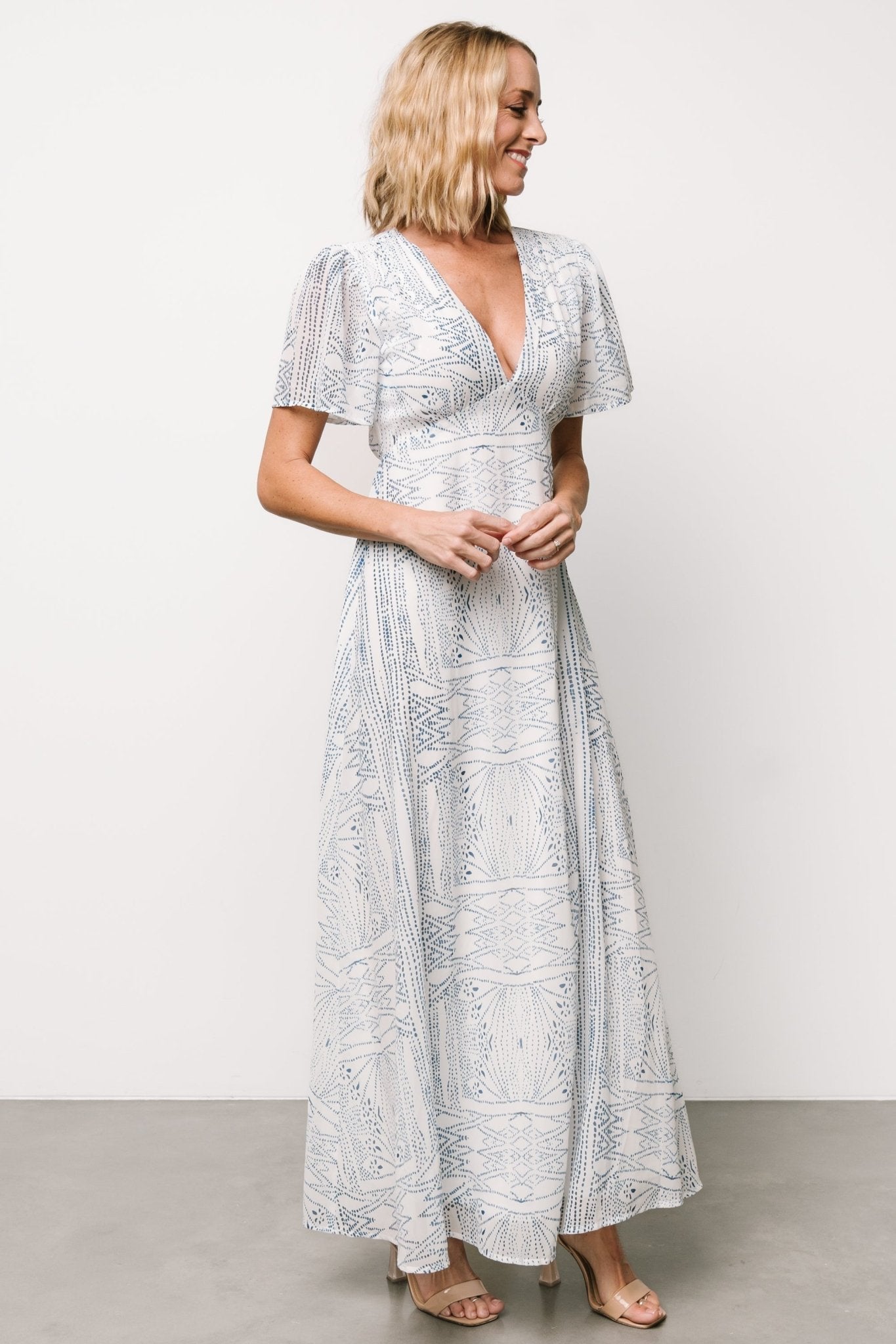 Skyla Deep V Maxi Dress | Blue Print - Baltic Born