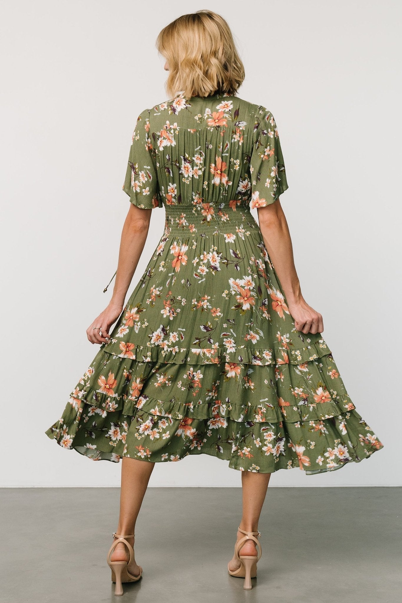 VintageClothing Women's Floral Maxi Dress With Sleeves - Boho Beach Dress, Rayon, Flow A-Line