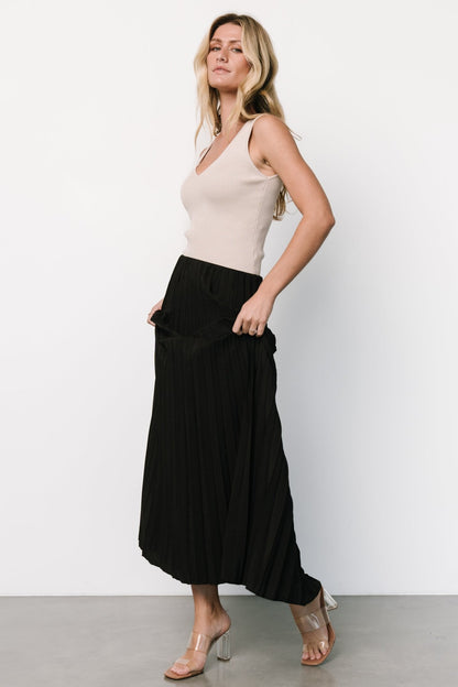 Vinny Pleated Maxi Skirt | Black - Baltic Born