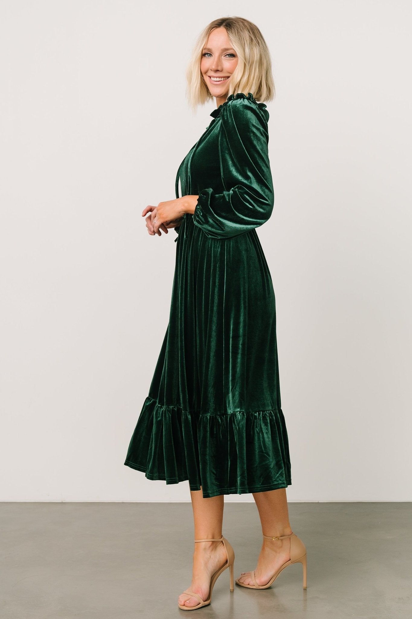 Amadora Velvet Dress | Green - Baltic Born